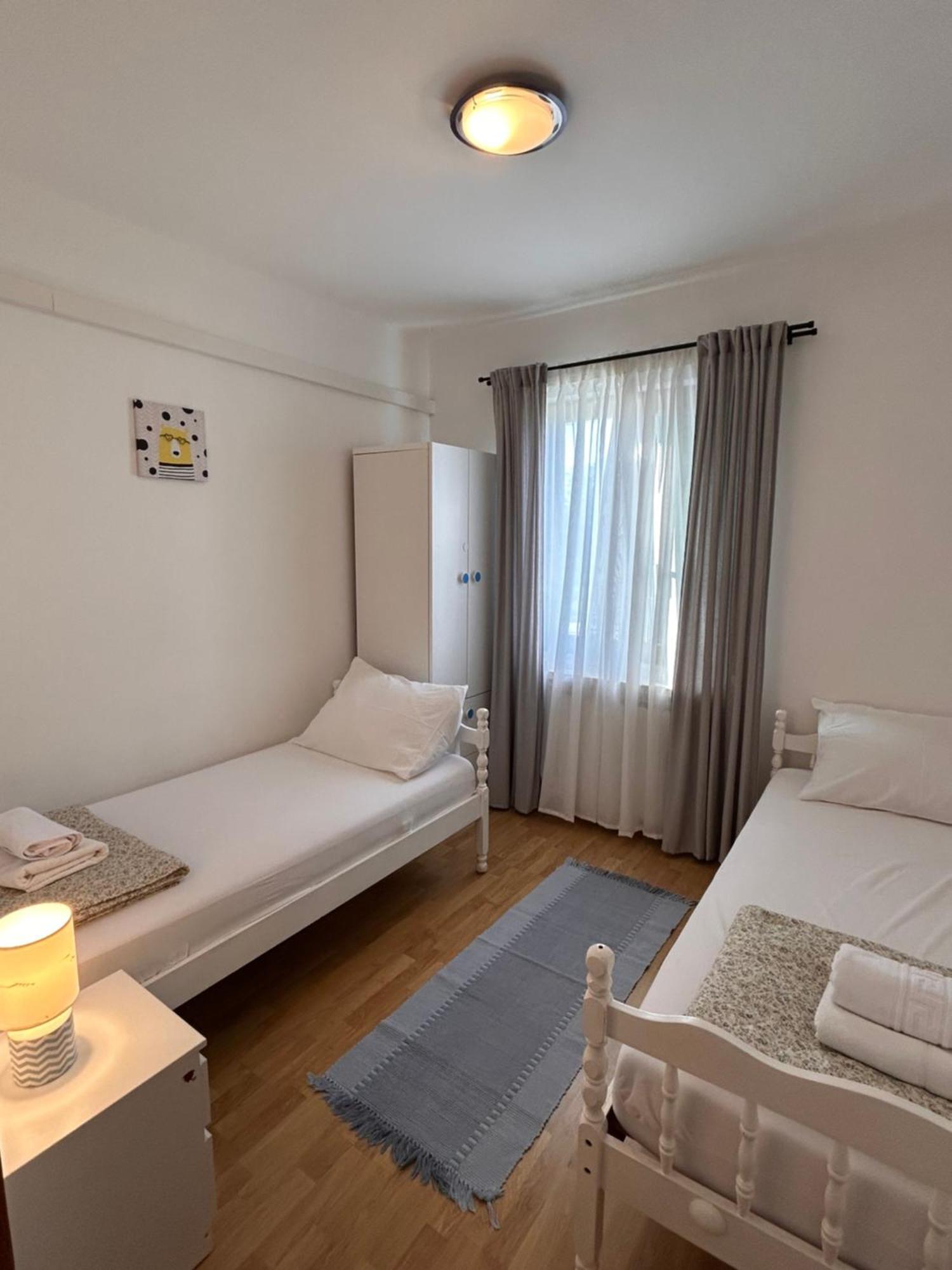 Apartments Marina Sveti Filip i Jakov Luaran gambar